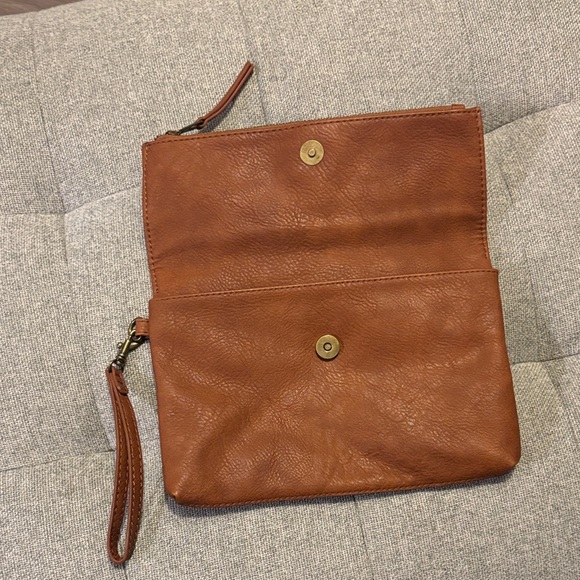 Universal Thread Brown Leather Clutch Wallet - Picture 2 of 3